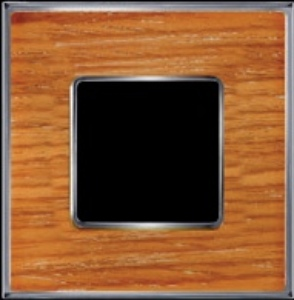 Рамка на 3 поста, VINTAGE WOOD, гор./верт, цвет CHERRY- Bright Chrome