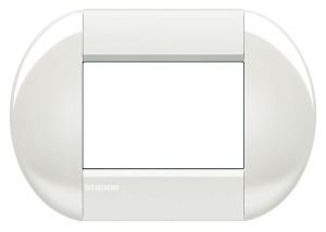 LivingLight Рамка овальная, 3 модуля, цвет Белый